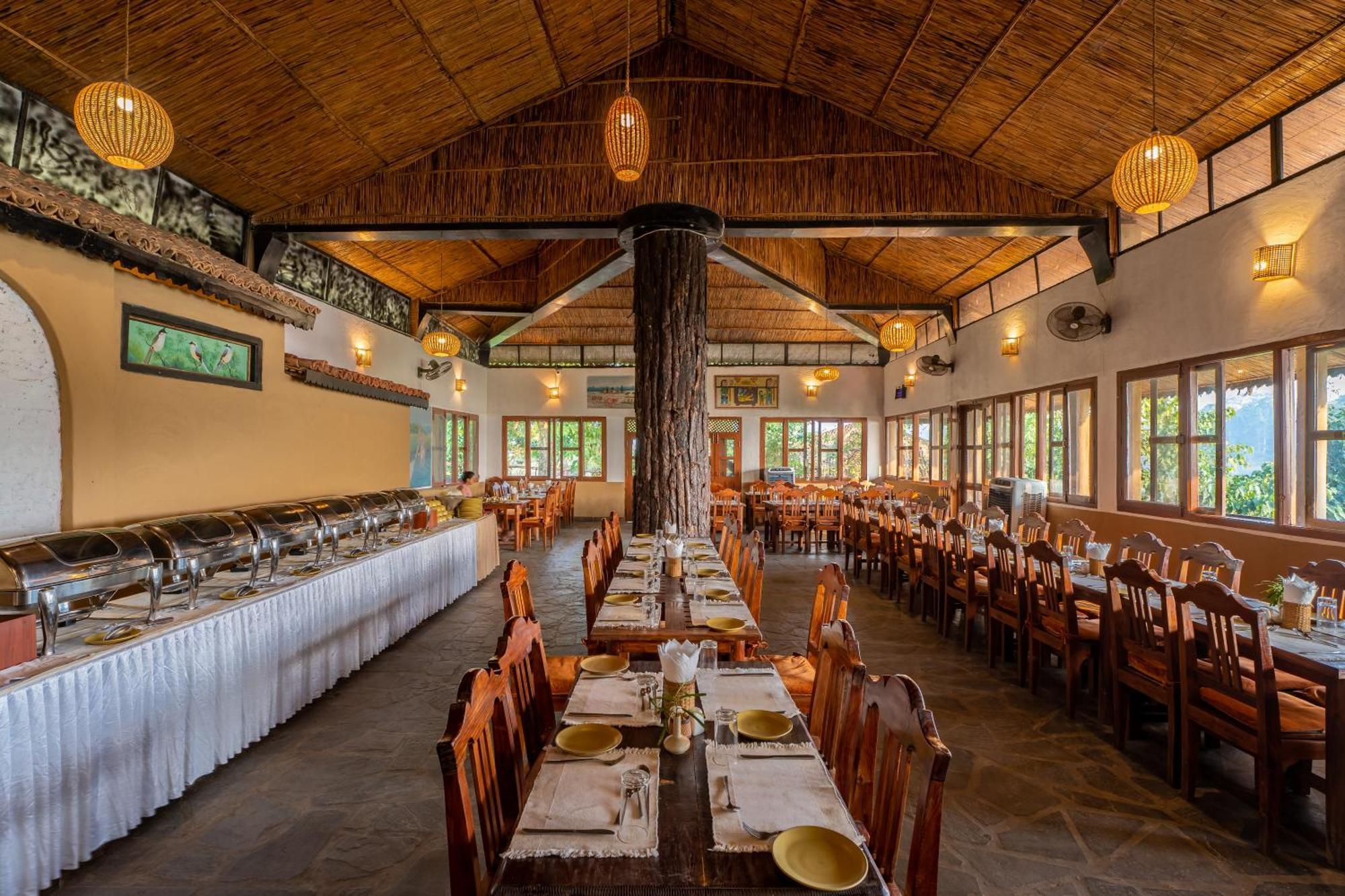 Jungle Villa Resort - Near Chitwan National Park 외부 사진